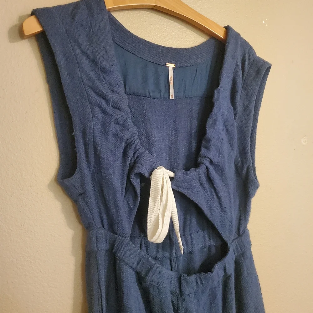 FREE PEOPLE Pretty Free Navy Blue Textured Weave Tie Front Cut Out Romper SZ‎ XS
